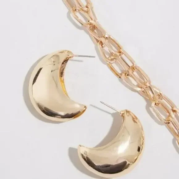 NWT PrettyLittleThing Gold Curved Drop Earrings Chunky Push Back Earrings Gold - Picture 6 of 15